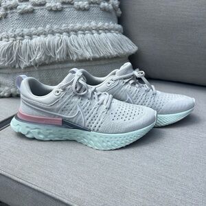 Nike React Sneaker, Light Gray/Whitish with pink and mint accents, Size: 9.5